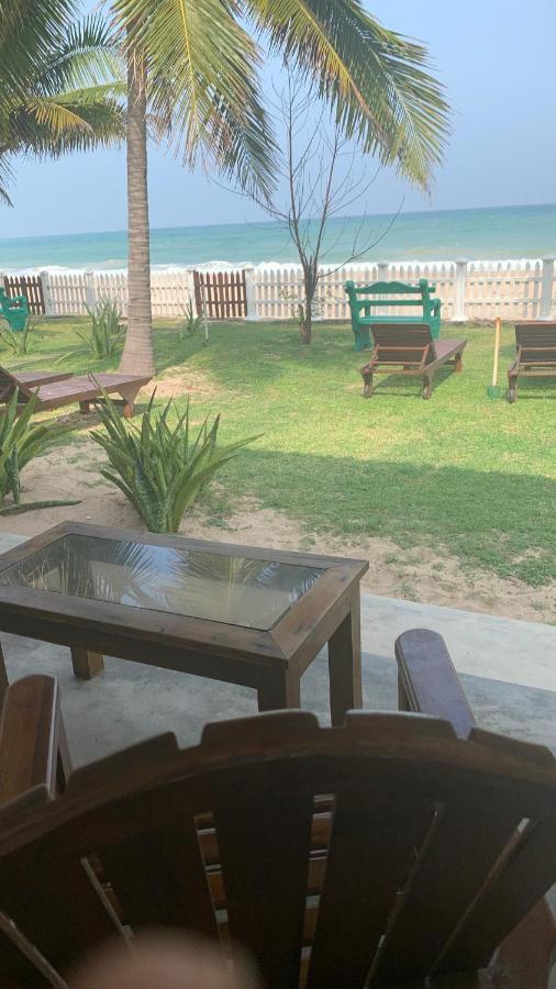 Pearl Oceanic Resort - Trincomalee Eksteriør billede