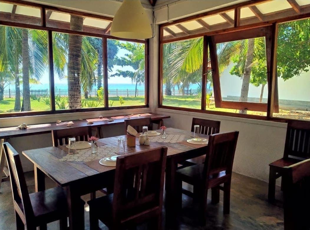 Pearl Oceanic Resort - Trincomalee Eksteriør billede